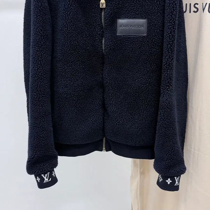 [BUNJANG] Louis Vuitton Leather Patch Fleece Blouson Jacket / [S급/XL] 25FW 루이비통 레더패치 플리스 블루종 자켓