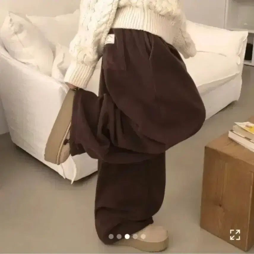 [BUNJANG] Avely Fleece Pants Brown / 에이블리 양털후리스팬츠 브라운 바지