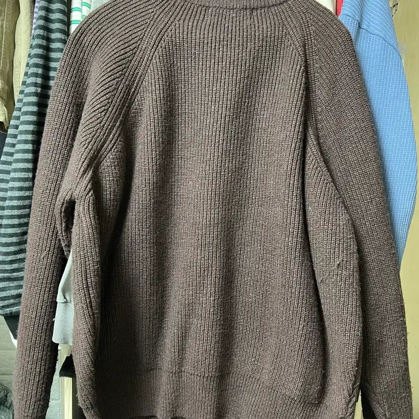 [BUNJANG] Unaller Code Raglan Half Zip Knit Brown / 어널러코드 반집업나그랑니트 브라운팝니다