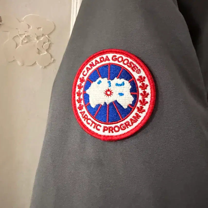 [BUNJANG] Canada Goose Women's Jacket / 캐나다구스 점퍼