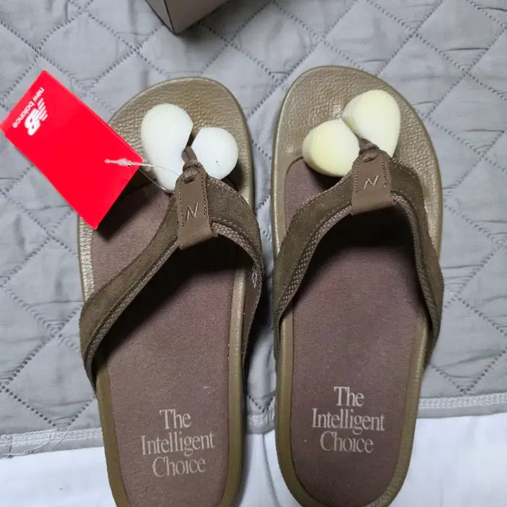 [BUNJANG] New Balance Suede Flip-Flops / [270] 뉴발란스 쪼리 스웨이드 플리플랍 브라운 새상품