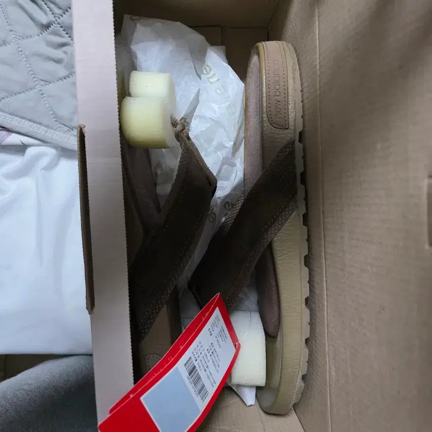 [BUNJANG] New Balance Suede Flip-Flops / [270] 뉴발란스 쪼리 스웨이드 플리플랍 브라운 새상품