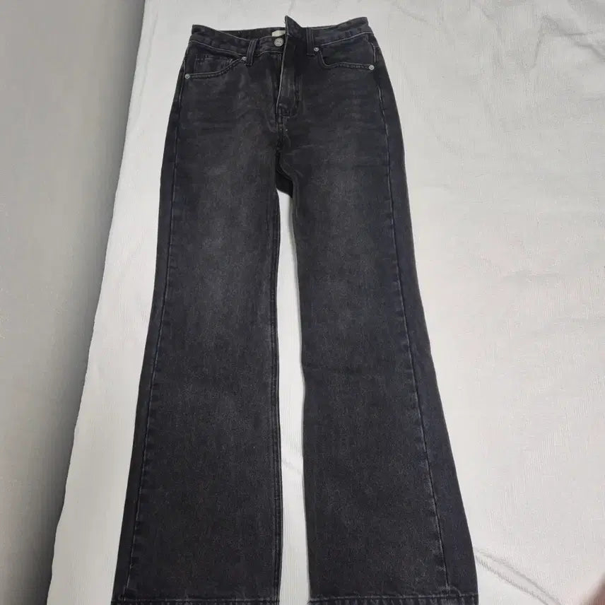 [BUNJANG] FRRW Bootcut Denim (Size 27) / (실착 1회) 프론트로우 frrw 부츠컷 데님 27 사이즈