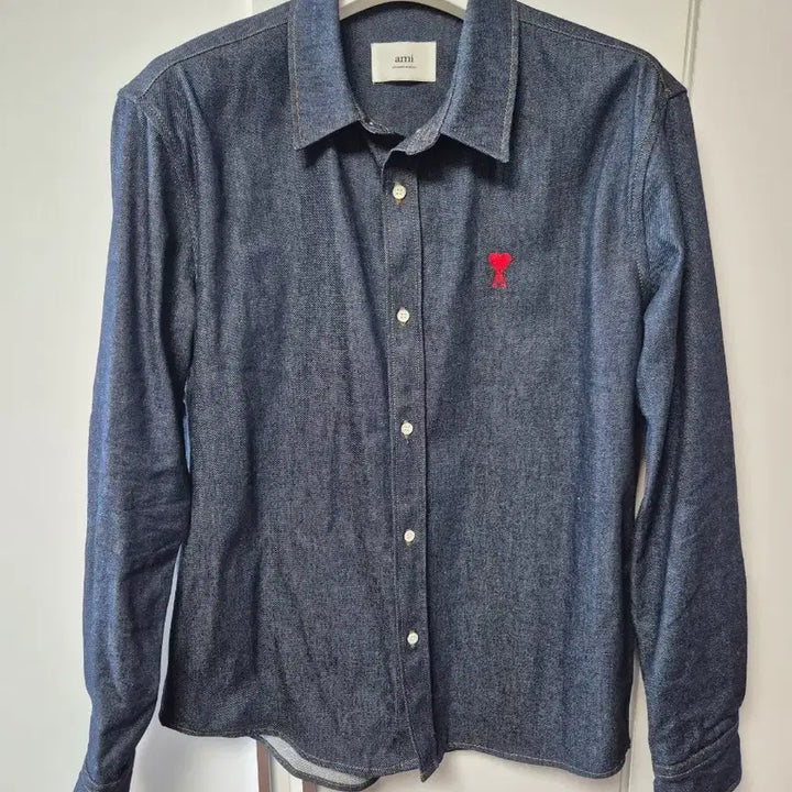[BUNJANG] Ami Heart Logo Denim Shirt (Size 42) / 아미 하트 로고 데님 셔츠 42사이즈