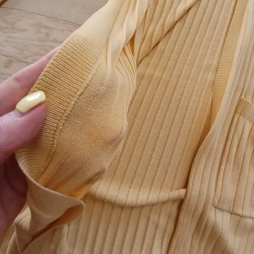 [BUNJANG] Uniqlo Long Cardigan Yellow / 유니클로 롱 가디건 옐로우