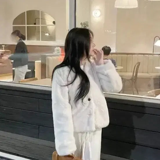 [BUNJANG] Vita Dolce Ivory Fur Jacket / 비타돌체) 아이보리 퍼자켓