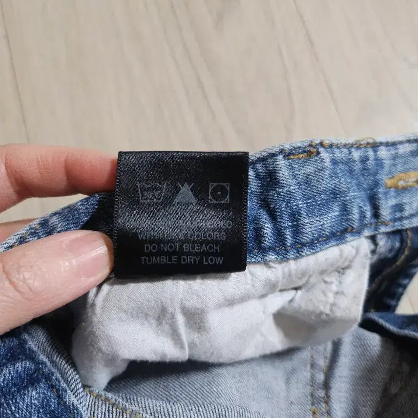 [BUNJANG] FLYMODEL Skinny Jeans (M Size) / FLYMODEL 플라이모델 스키니진 청바지 M사이즈 데님