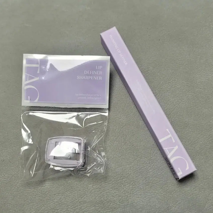 [BUNJANG] TAG Plumping Lip Definer + Sharpener Set / [미개봉 57% 할인] 태그 플럼핑 립 디파이너 + 전용 샤프너