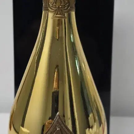 [BUNJANG] Unspecified Bottle Bottega Sparkling Wine / 아르망드 브리냑 골드 & 보테가 스파클링 공병
