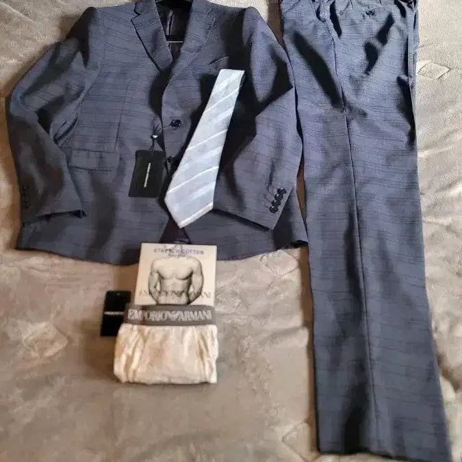 [BUNJANG] Emporio Armani Suit Set / [백화점정품, 새제품] 엠포리오 아르마니 정장세트 수트, EA넥타이 증정