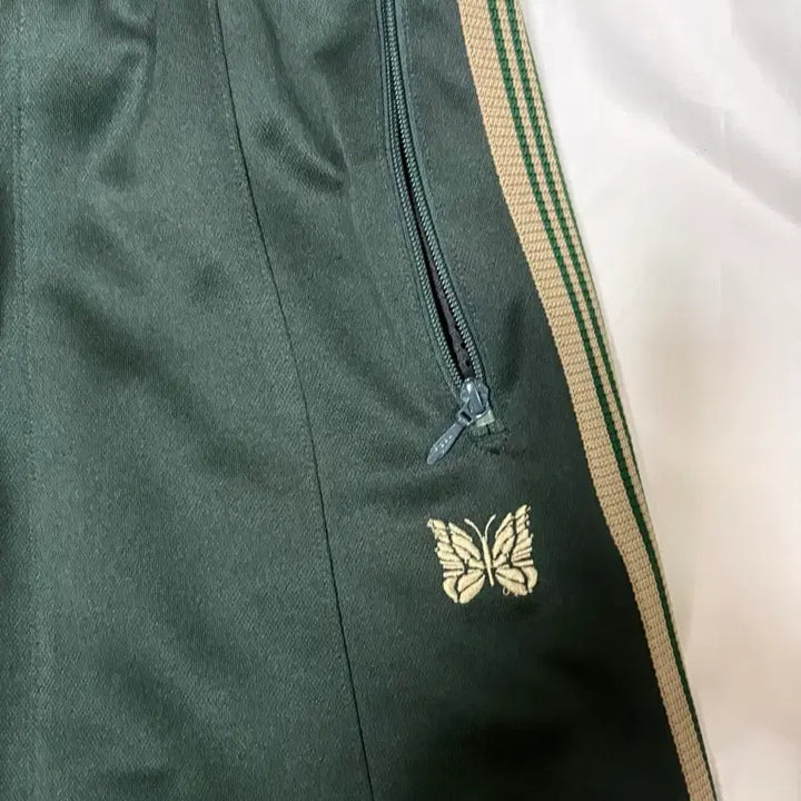 [BUNJANG] Needles HD Track Pants Dark Green (21FW) - Size S / (S) 니들스 21FW HD트랙팬츠 다크그린