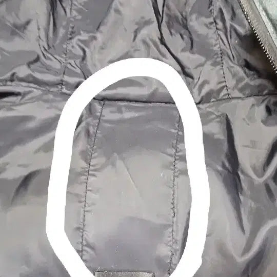 [BUNJANG] Descente Training Duck Down Vest / 데상트 트레이닝 볼륨솔리드 덕다운 조끼