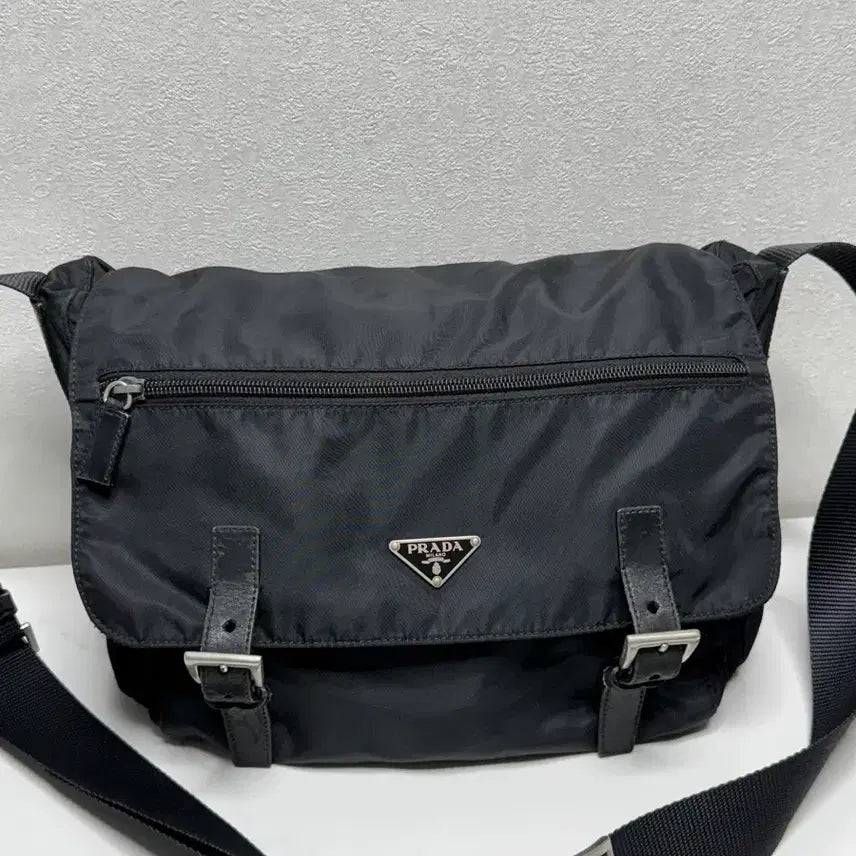 [BUNJANG] Prada Nylon Messenger Bag / 프라다 나일론 메신저백