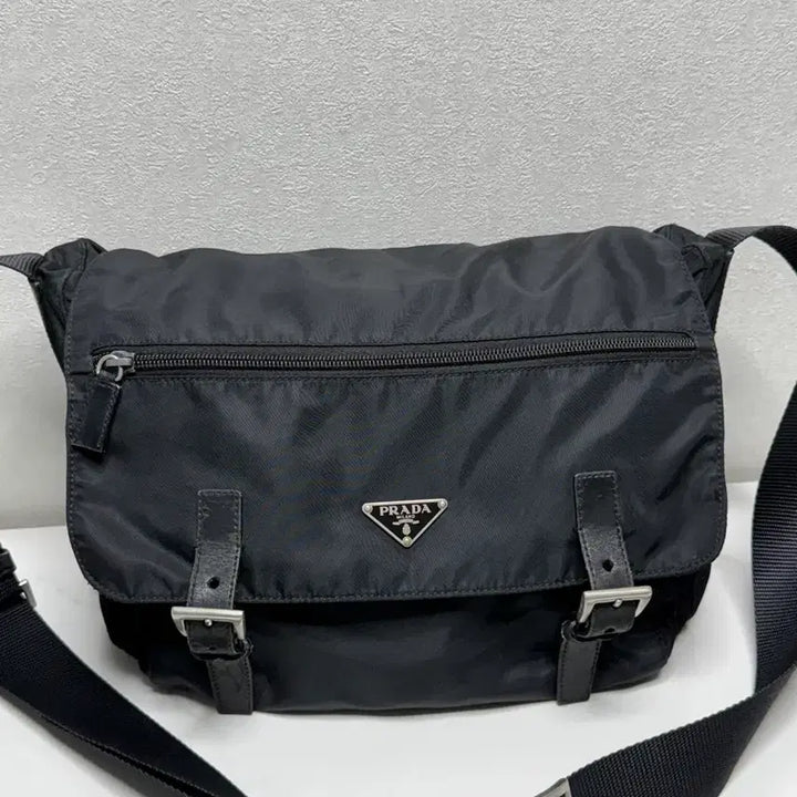 [BUNJANG] Prada Nylon Messenger Bag / 프라다 나일론 메신저백