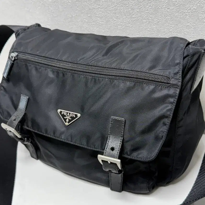 [BUNJANG] Prada Nylon Messenger Bag / 프라다 나일론 메신저백