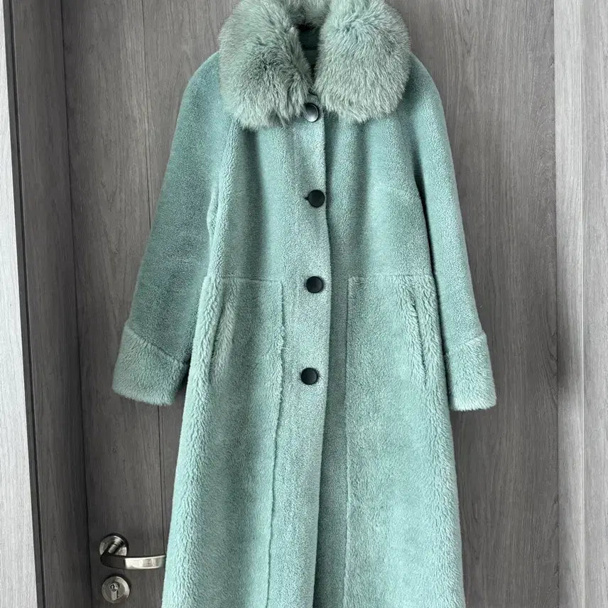 [BUNJANG] A&amp;D Mint Long Coat / A&amp;D 민트 퍼 컬러 롱 코트 판매합니다 퍼 탈부착안되요 66사이즈