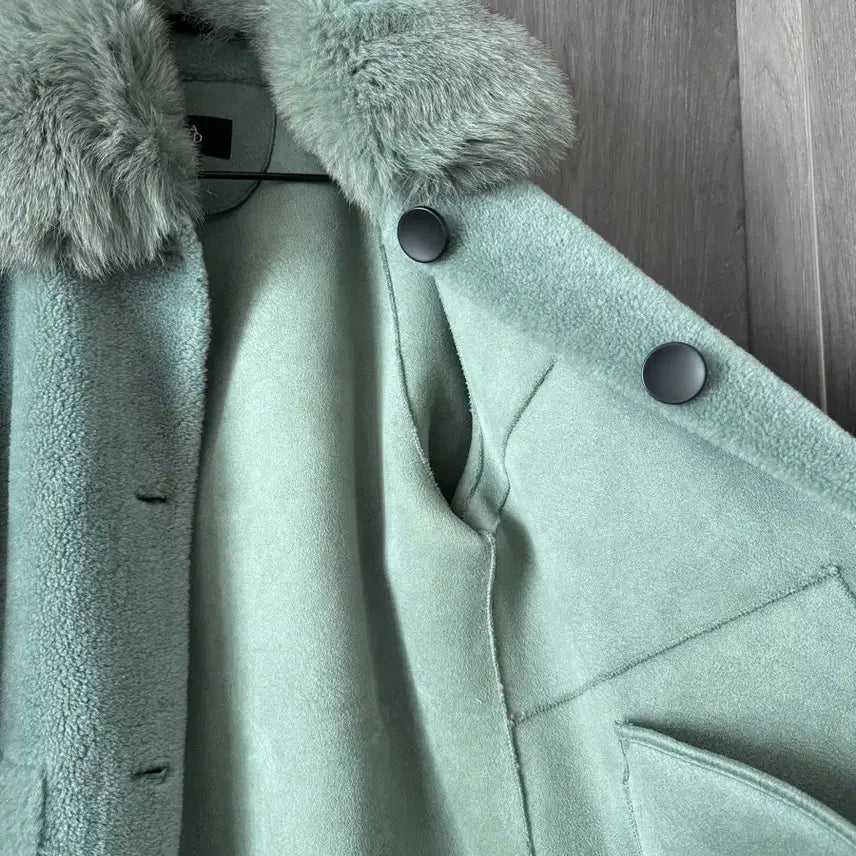 [BUNJANG] A&amp;D Mint Long Coat / A&amp;D 민트 퍼 컬러 롱 코트 판매합니다 퍼 탈부착안되요 66사이즈