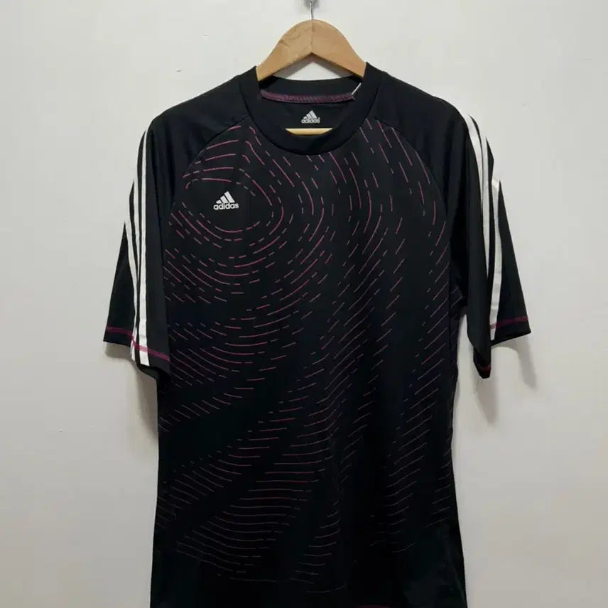 [SOLD OUT] 아디다스 블랙 반팔 티셔츠 XL