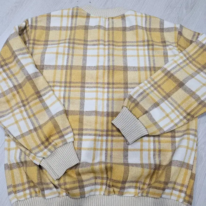 [BUNJANG] Yellow Check Pattern Sweatshirt / 옐로우 체크 패턴 맨투맨