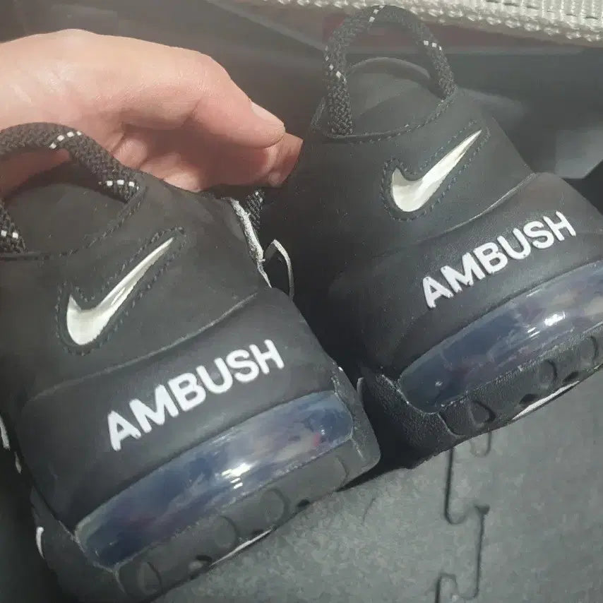 [BUNJANG] Nike Ambush Air More Uptempo Low Sneakers / 나이키X앰부쉬 업템포 로우 블랙 260 A급
