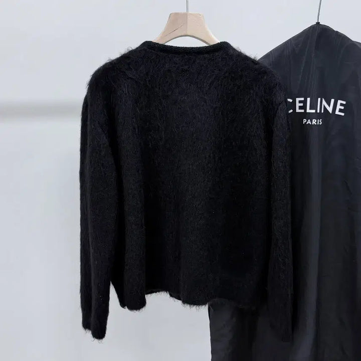 [BUNJANG] Celine Brushed Mohair Cardigan Black / [S+급/M] 24SS 셀린느 브러쉬드 모헤어 가디건 블랙
