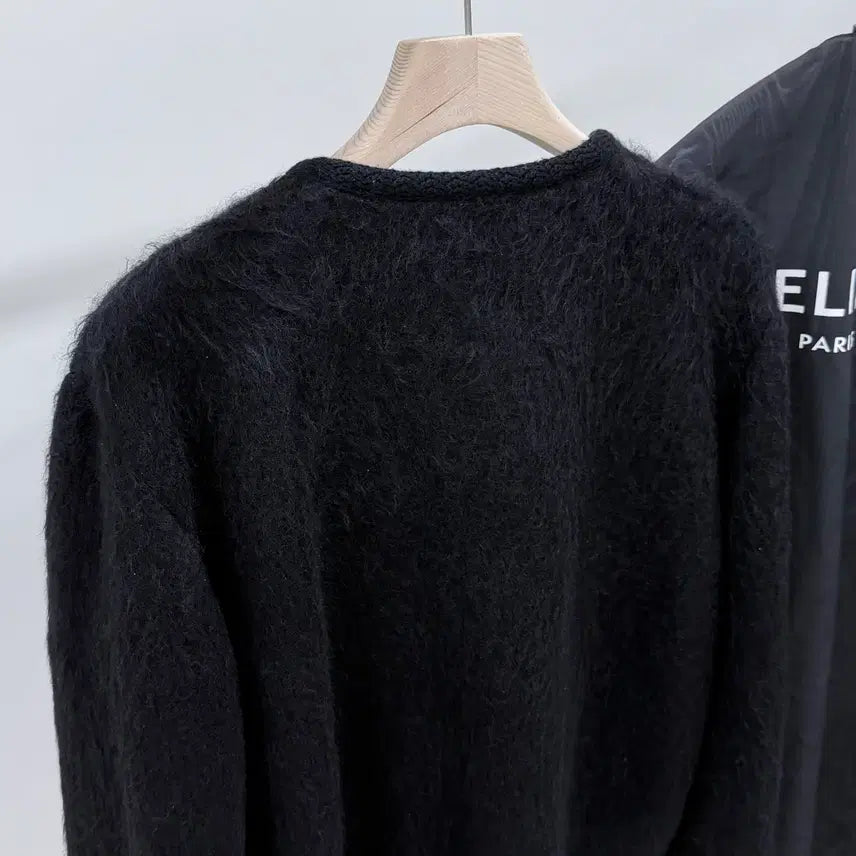 [BUNJANG] Celine Brushed Mohair Cardigan Black / [S+급/M] 24SS 셀린느 브러쉬드 모헤어 가디건 블랙