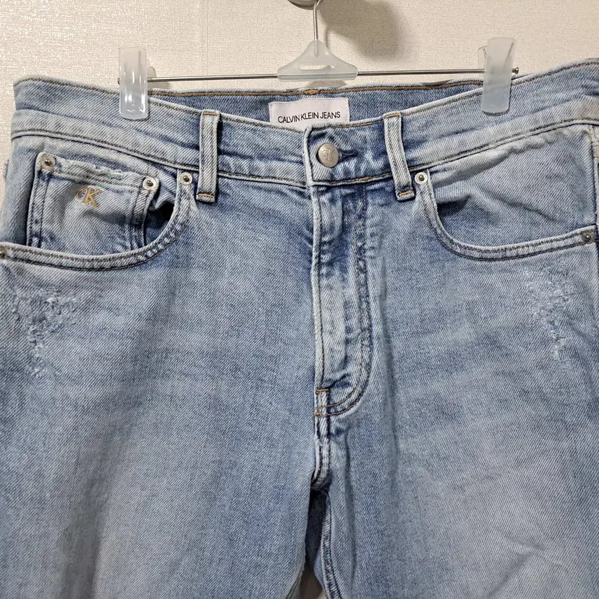 [BUNJANG] Calvin Klein Men's Light Wash Jeans (Size 30) / 캘빈 클라인 남성 연청바지 30 (c자78)