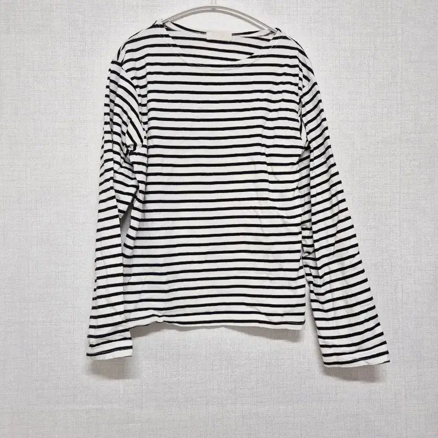 [SOLD OUT] 단가라 스트라이프 긴팔 티셔츠