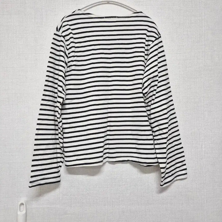 [SOLD OUT] 단가라 스트라이프 긴팔 티셔츠