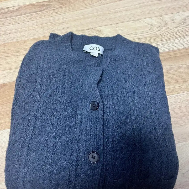 [BUNJANG] COS Cable Knit Cardigan / 새상품) COS 코스 케이블 꽈배기 니트 가디건