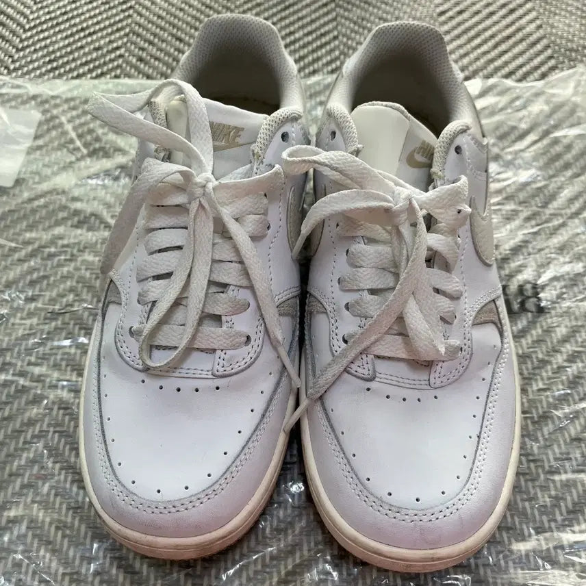 [BUNJANG] Nike Gamma Force Sneakers (Size 235) / 나이키 감마포스 운동화 235 사이즈