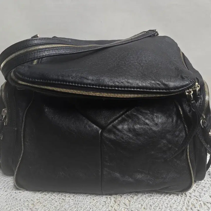 [BUNJANG] Finessker Leather Shoulder Bag / 핀에스커 가죽 숄더백