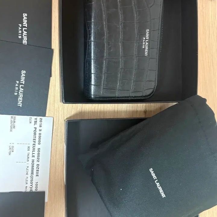 [BUNJANG] Saint Laurent Crocodile Zip Around Wallet / 생로랑 크로커다일 지퍼돌이 지갑 판매합니다!