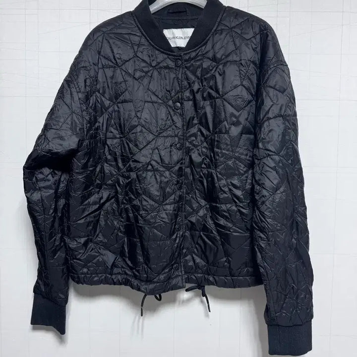 [BUNJANG] Calvin Klein Quilted Bomber Jacket / 캘빈클라인 블랙 퀼팅 봄버 자켓