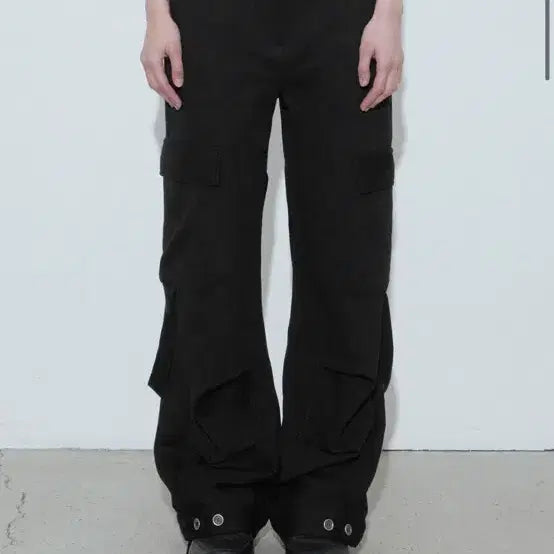 [BUNJANG] Bohemian Seoul Cargo Sweatpants / 보헤미안서울 카고 팬츠 STRAP CARGO SWEATPANTS