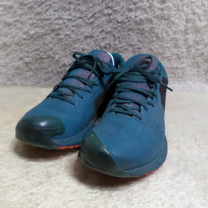 [BUNJANG] Under Armour Sneakers (Size 280) Used Shoes / 후루룩구제 280 언더아머 운동화 스니커즈 중고 신발