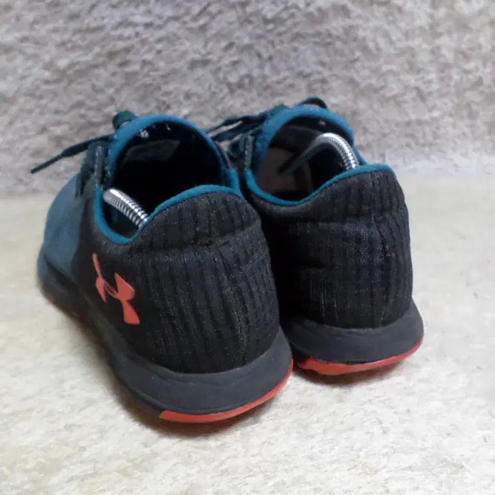 [BUNJANG] Under Armour Sneakers (Size 280) Used Shoes / 후루룩구제 280 언더아머 운동화 스니커즈 중고 신발