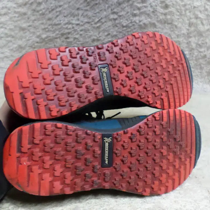 [BUNJANG] Under Armour Sneakers (Size 280) Used Shoes / 후루룩구제 280 언더아머 운동화 스니커즈 중고 신발