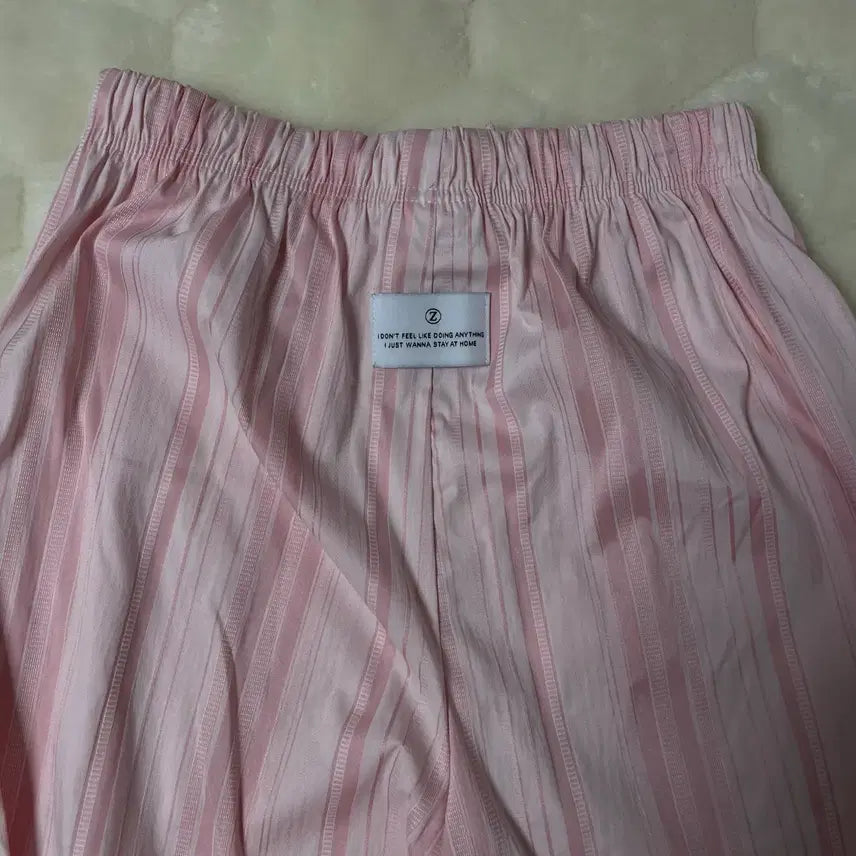 [BUNJANG] Le Sserafim Lounge Pants M / 레이지지 라운지 팬츠 M