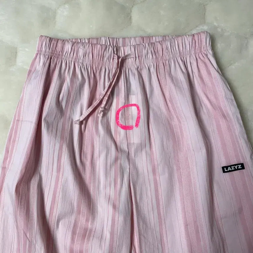 [BUNJANG] Le Sserafim Lounge Pants M / 레이지지 라운지 팬츠 M