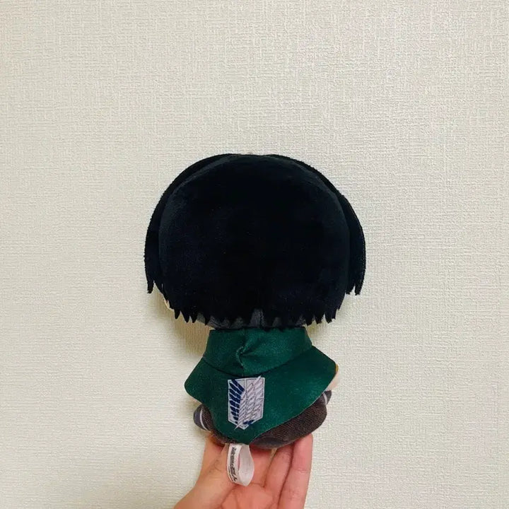 [BUNJANG] Attack on Titan Levi Plush Doll, Look-up Acrylic Stand, Keyring, and Can Badge Set / 진격의거인 리바이 누이 인형 진격거 룩업 아크릴스탠드 키링 캔뱃지