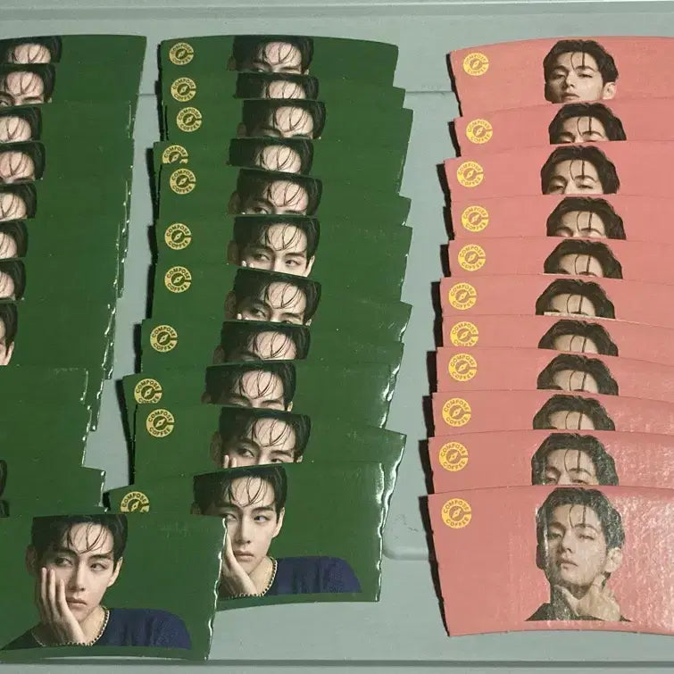 [BUNJANG] BTS Unofficial Goods Bundle Set / 방탄 굿즈 세트 비공굿 프포 포카 컴포즈 컵홀더 35개 등