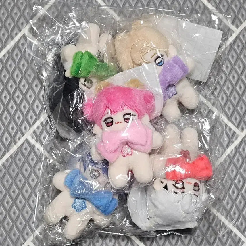 [BUNJANG] PLAVE Bibeul 7cm Plush Doll Sealed Bundle Set / 플레이브 비공굿 별이브 7cm 미개봉 일괄