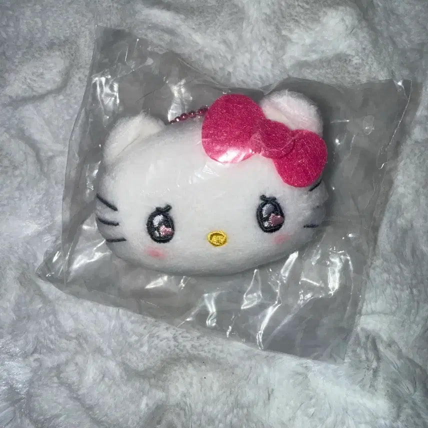 [BUNJANG] Sanrio Hello Kitty Emokyun Squeaky Keychain / 산리오 키티 가챠 에모큥 삑소리나는 키링 판매합니다!