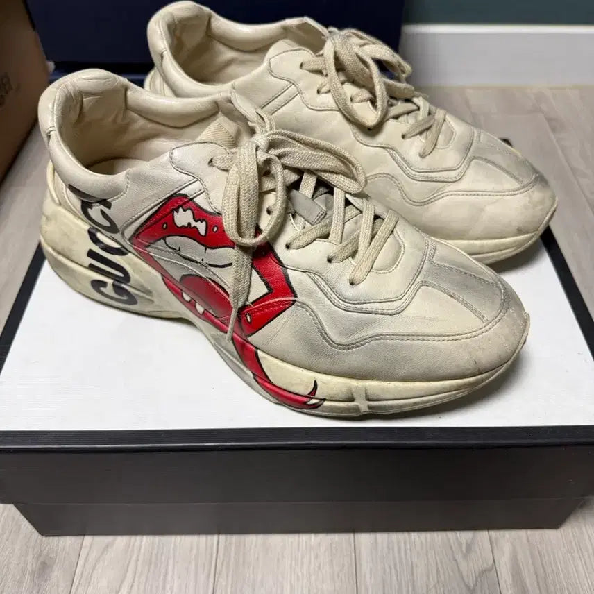 [BUNJANG] Gucci Rhyton Lip Dirty Sneakers / [9] 구찌 라이톤 입술더티 스니커즈