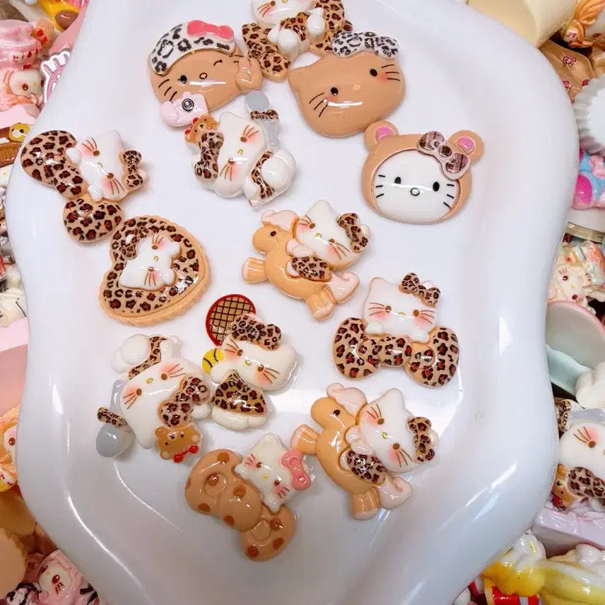 [BUNJANG] Kitty Parts Scoop - Random Mix (35pcs+) / 키티파츠스쿱 랜덤1봉(대략35pcs이상)