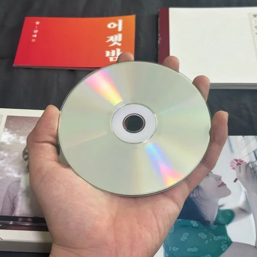 [BUNJANG] IU Flower Bookmark 2 Album / (새상품급) 아이유 꽃갈피 둘 앨범 판매합니다.
