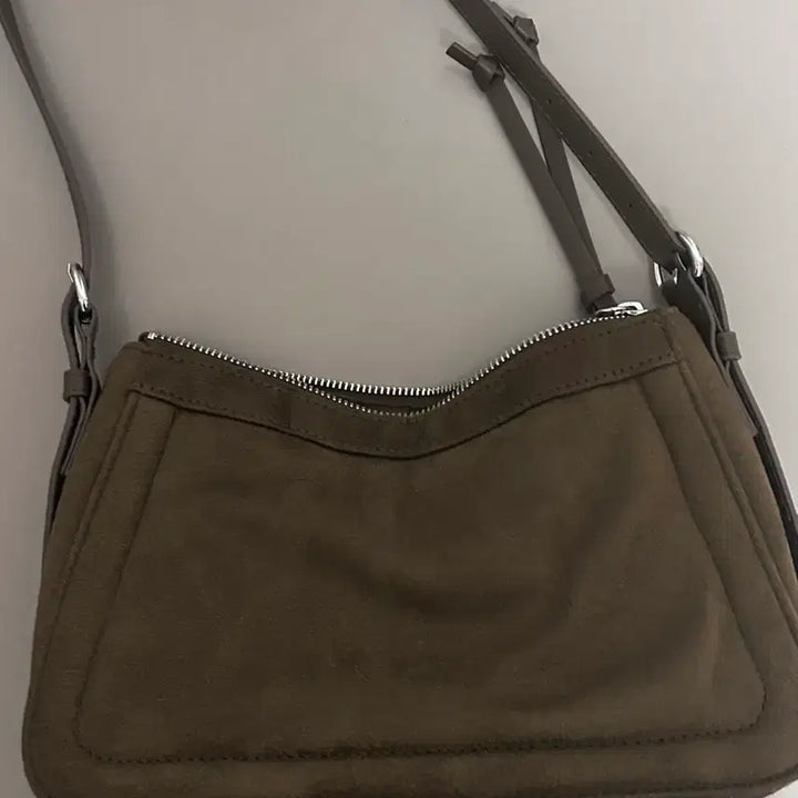 [SOLD OUT] H&amp;M 브라운 스웨이드 호보백