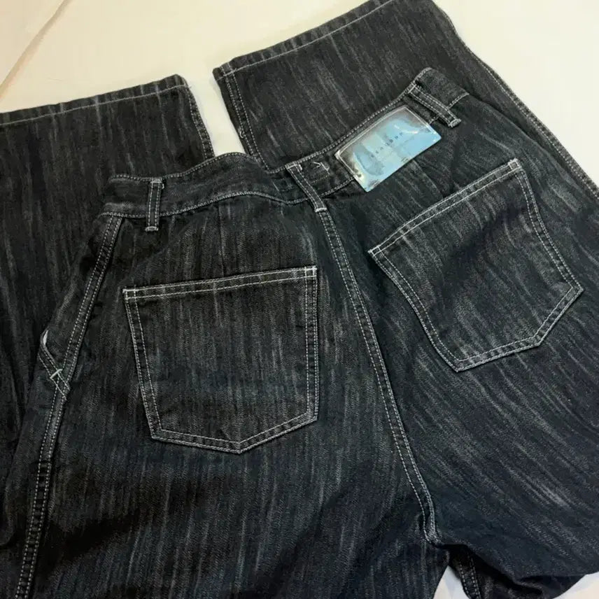 [BUNJANG] Zero Two-Tuck Wide Raw Denim Pants M / 제로 투턱 와이드 생지 데님 팬츠 M
