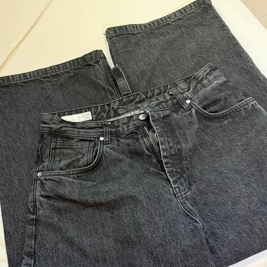 [BUNJANG] Zero Two-Tuck Wide Raw Denim Pants M / 제로 투턱 와이드 생지 데님 팬츠 M